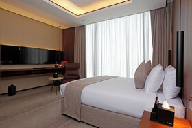 Alma Hotel