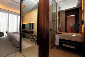 Alma Hotel