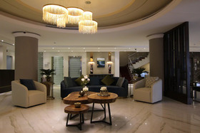 First Room Hotel Apartments