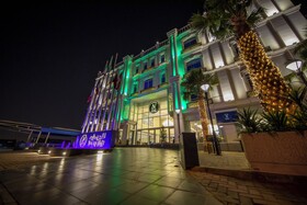 Luxury Night Hotel