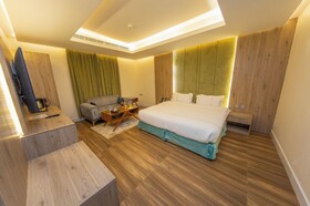 Luxury Night Hotel