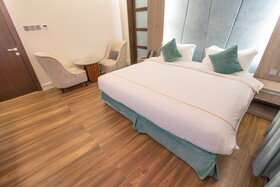 Luxury Night Hotel