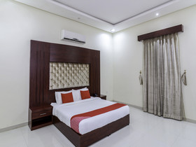 OYO 151 Al Ameria Hotel Suites