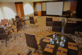 Plaza Inn Business Hotel