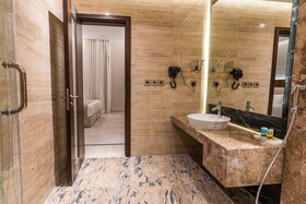Tura Hotel