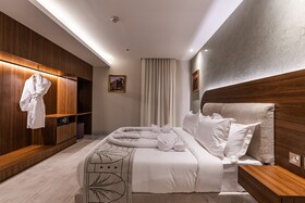 Tura Hotel