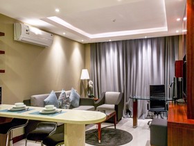Capital O 581 Goldish Hotel