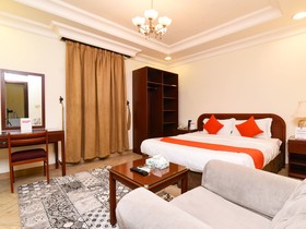 Golden Gate Hotel by OYO Rooms