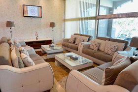Grndeur East Hotel Suites