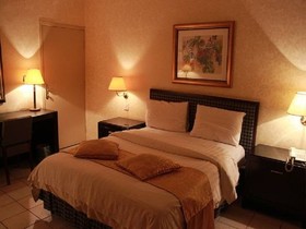Hams Suites 2
