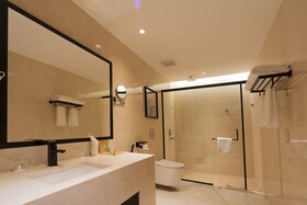 Najm Aris Hotel