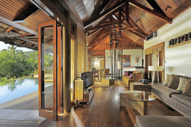 Castello Beach Hotel