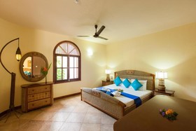 Castello Beach Hotel