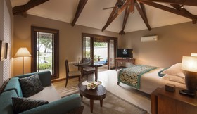 Castello Beach Hotel