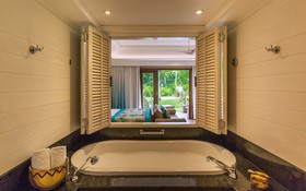 Castello Beach Hotel