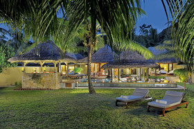 Castello Beach Hotel