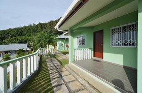 Surfers Beach Self Catering Chalets