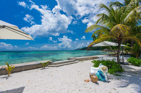 Le Nautique Luxury Beachfront Apartments - Mahe