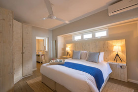Le Nautique Luxury Beachfront Apartments - Mahe