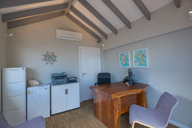 Le Nautique Luxury Beachfront Apartments - Mahe