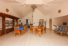 Le Relax Hotels & Restaurant