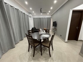 B Holiday Apartments