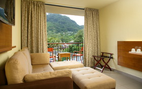 Coral Strand Smart Choice Hotel