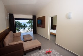 Coral Strand Smart Choice Hotel