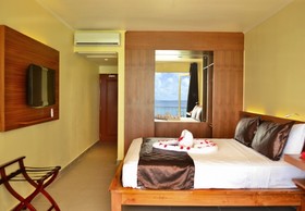 Coral Strand Smart Choice Hotel
