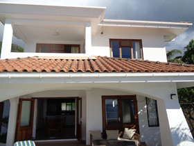 Ocean & Beach View Villa