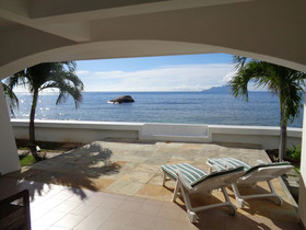 Ocean & Beach View Villa
