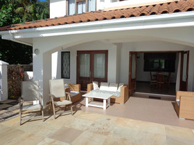 Ocean & Beach View Villa
