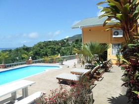 Albizia Lodge