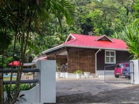 Kokogrove Chalets