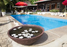 Kokogrove Chalets
