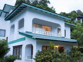Le Manglier Guest House