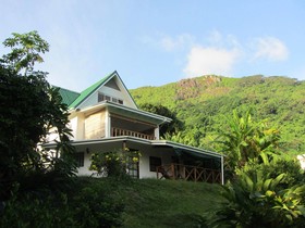Lemongrass Lodge