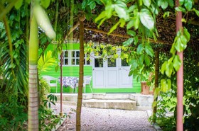 Lemongrass Lodge