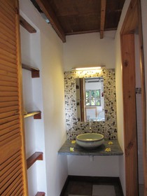 Lemongrass Lodge