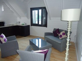 Lemongrass Lodge
