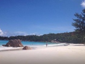Le Chevalier Bay Guest House & Restaurant
