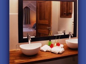 L’Hirondelle Self Catering Guest House