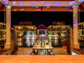 The Oasis Hotel Restaurant & Spa