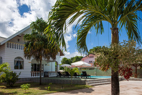 Villa Aya