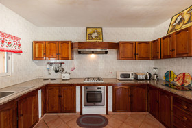 Villa Aya