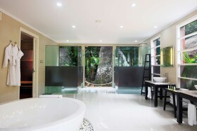 Hilton Seychelles Labriz Resort & Spa
