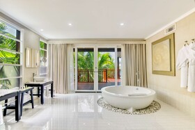 Hilton Seychelles Labriz Resort & Spa