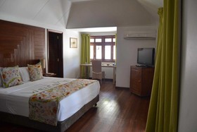 La Belle Tortue Lodge & Restaurant