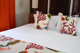 La Belle Tortue Lodge & Restaurant