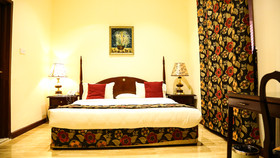 Grand Holiday Villa